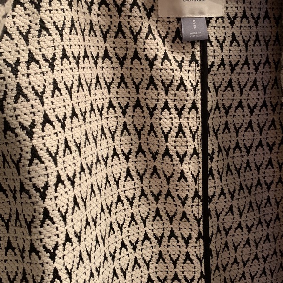 Old Navy blazer- size small - Picture 4 of 7